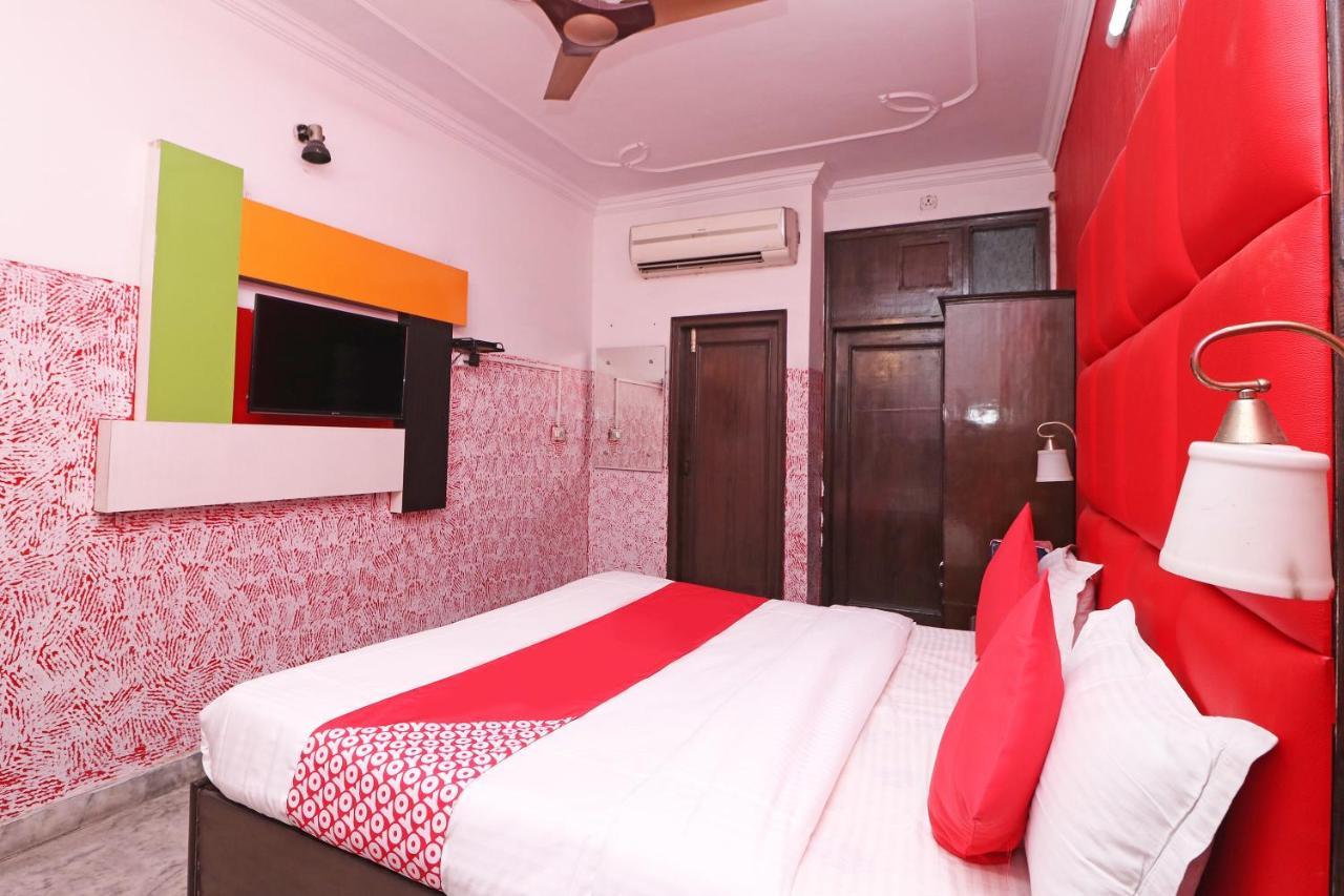 Oyo 29304 Hotel Pooja Yamuna Nagar Exterior photo