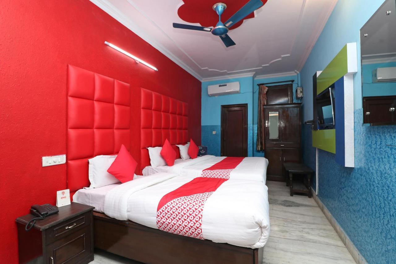 Oyo 29304 Hotel Pooja Yamuna Nagar Exterior photo